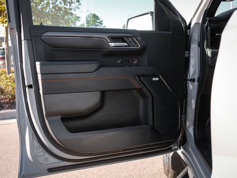 Used 2024 GMC Sierra 1500 AT4 w/ Technology Package image 14