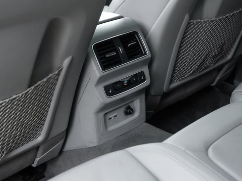 Used 2019 Audi Q5 Prestige image 28