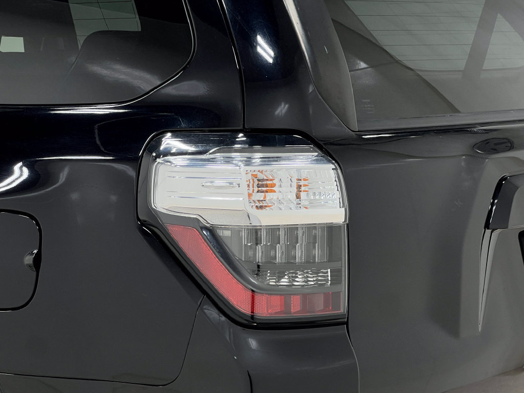 Used 2019 Toyota 4Runner Limited AWD/4WD image 37