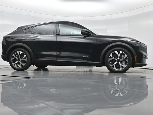 Used 2025 Ford Mustang Mach-E Select image 46