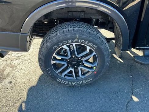 Used 2024 Ford Ranger Lariat w/ FX4 Off-Road Package AWD/4WD image 12