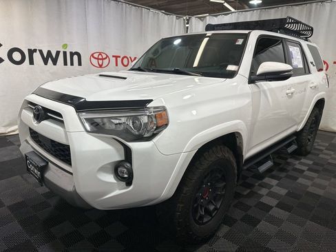 Used 2023 Toyota 4Runner TRD Off-Road Premium image 3