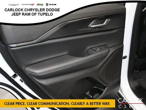 New 2025 Jeep Grand Cherokee Altitude image 26