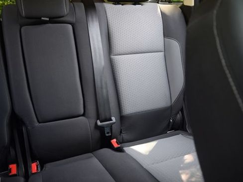 Used 2019 Ford Escape SE FWD image 17