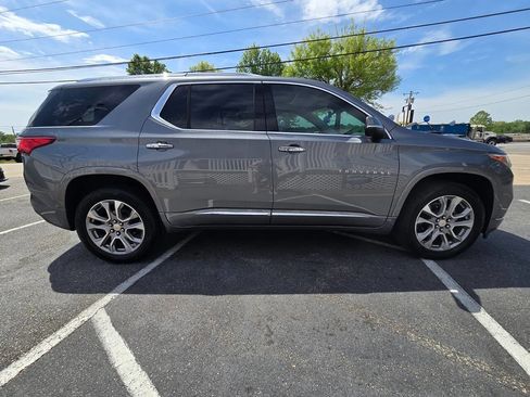 Used 2021 Chevrolet Traverse Premier image 7