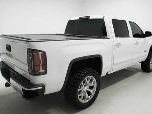 Used 2018 GMC Sierra 1500 SLT w/ Texas SLT Premium Package RWD image 4