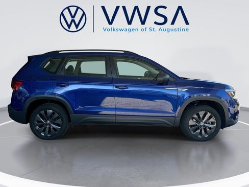 Certified 2024 Volkswagen Taos S FWD image 9