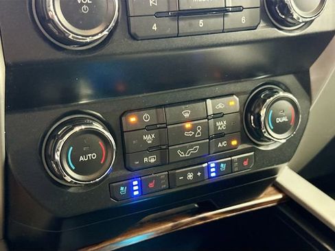 Used 2019 Ford F150 Lariat AWD/4WD image 17