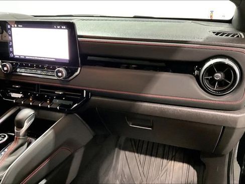 Used 2023 Chevrolet Colorado Z71 w/ Z71 Convenience Package 2 AWD/4WD image 28