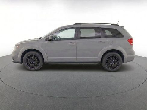 Used 2020 Dodge Journey SE w/ SE Popular Equipment Group FWD image 6