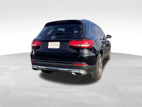 Used 2017 Mercedes-Benz GLC 300 image 5