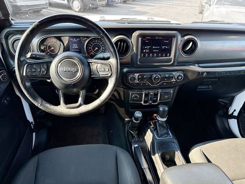Used 2022 Jeep Wrangler Unlimited Sport AWD/4WD image 25