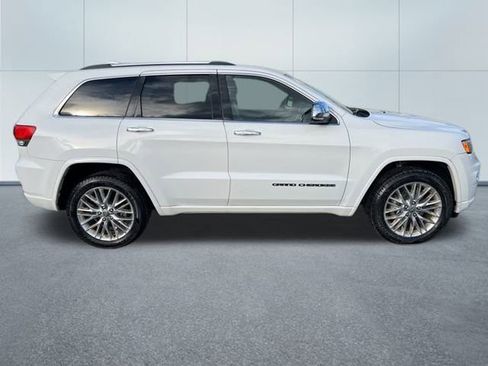 Used 2017 Jeep Grand Cherokee Overland image 8