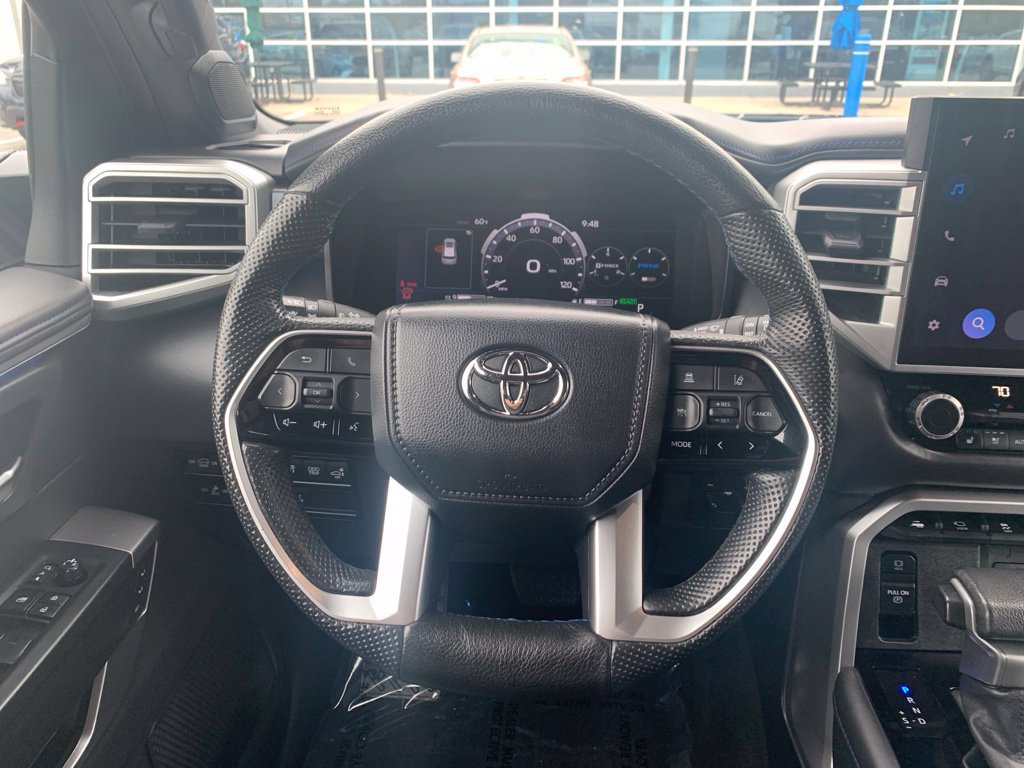 Used 2024 Toyota Sequoia Platinum AWD/4WD image 9