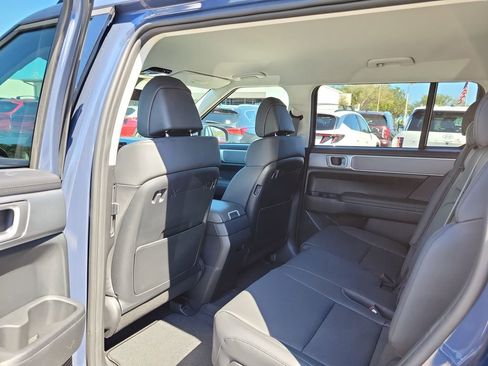 Used 2026 Hyundai Santa Fe SEL FWD image 8
