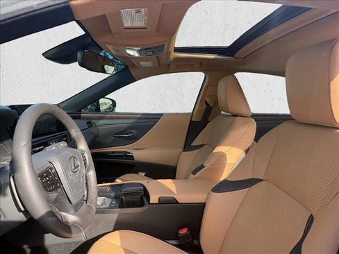 Used 2022 Lexus ES 350 w/ Premium Package image 10