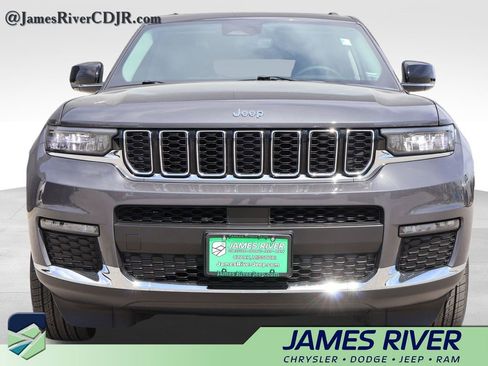 Used 2024 Jeep Grand Cherokee L Limited image 7