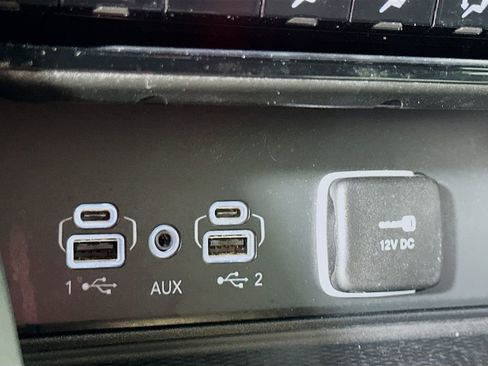 Used 2024 Jeep Grand Cherokee L Laredo image 31