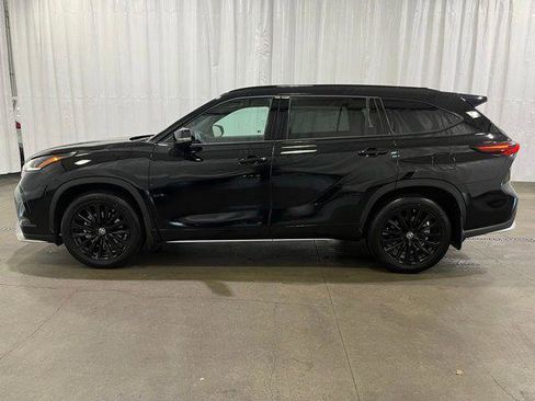 Certified 2024 Toyota Highlander XSE AWD/4WD image 7
