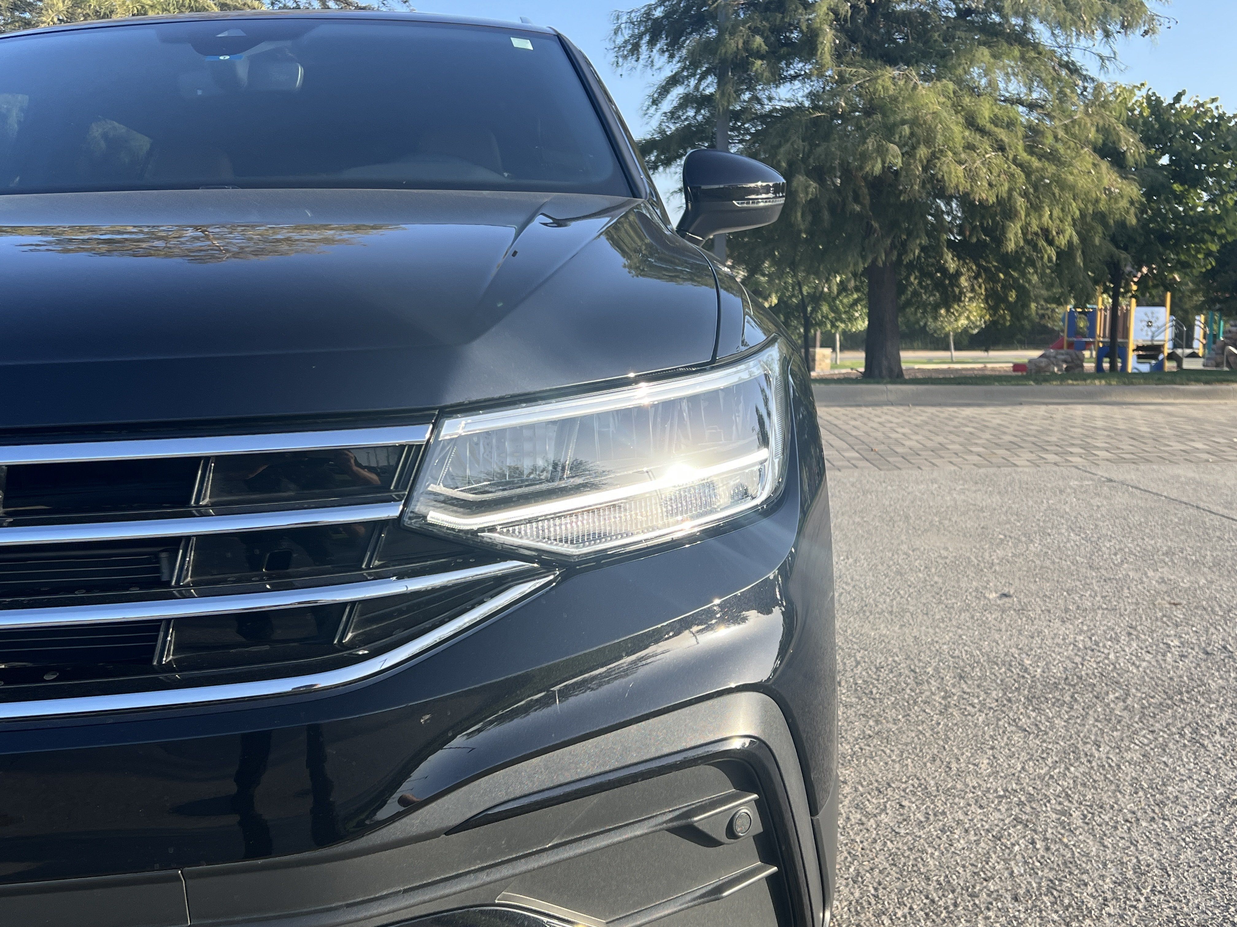 Used 2024 Volkswagen Tiguan SE w/ MDO Package, Three-Row FWD image 5