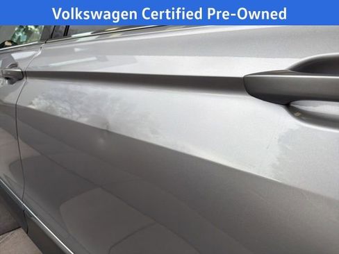 Certified 2021 Volkswagen Tiguan SEL image 17
