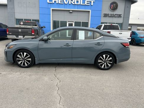 Used 2025 Nissan Sentra SV w/ SV Premium Package image 4