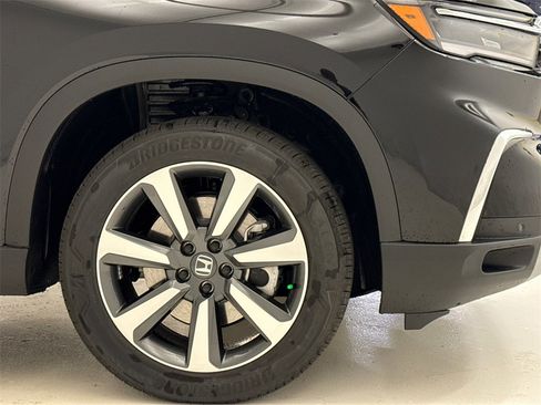 New 2025 Honda Pilot Elite image 6