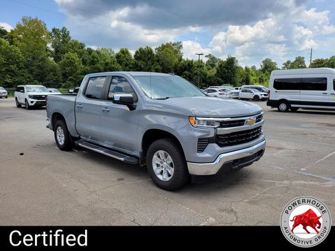 Used 2024 Chevrolet Silverado 1500 LT AWD/4WD image 9