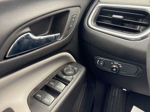 Used 2022 Chevrolet Equinox LT AWD/4WD image 28