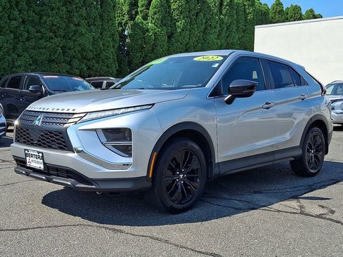 Used 2022 Mitsubishi Eclipse Cross LE AWD/4WD image 3