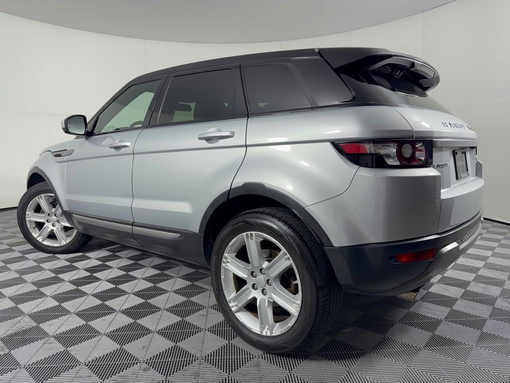 Used 2015 Land Rover Range Rover Evoque Pure Plus AWD/4WD image 3