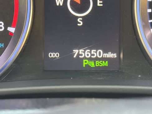 Used 2019 Toyota Highlander Limited Platinum AWD/4WD image 19