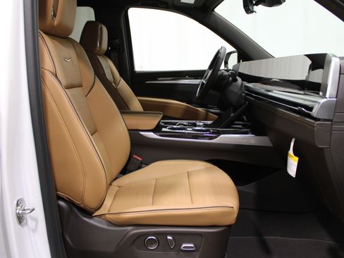 New 2025 Cadillac Escalade Premium Luxury w/ LPO, Radiant Package image 41