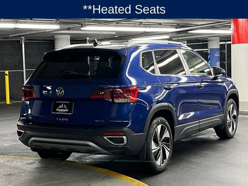 Used 2024 Volkswagen Taos SE w/ Panoramic Sunroof Package AWD/4WD image 6