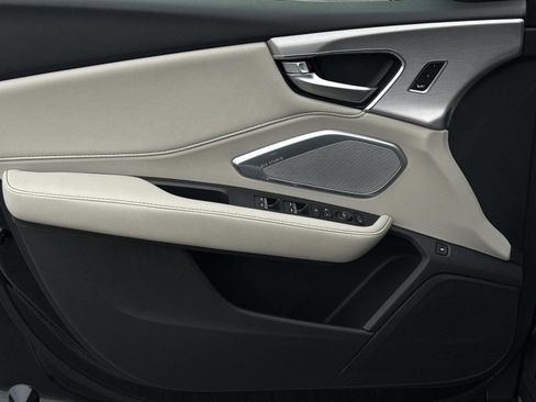 Used 2025 Acura RDX w/ Technology Package image 24