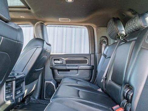 Used 2020 RAM 2500 Laramie w/ Night Edition image 35