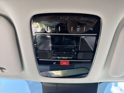 Used 2025 Hyundai Santa Fe SEL FWD image 25