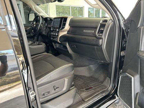 Used 2024 RAM 2500 Laramie image 26