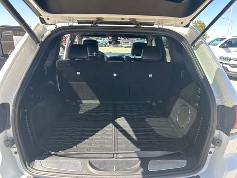 Used 2021 Jeep Grand Cherokee Trailhawk AWD/4WD image 10
