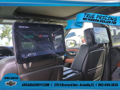 Used 2023 GMC Yukon Denali Ultimate AWD/4WD image 14