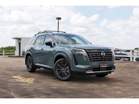 New 2026 Nissan Pathfinder SL w/ SL Premium Package FWD image 1