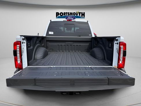 New 2026 Ford F350 Lariat w/ Black Appearance Package AWD/4WD image 17