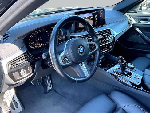 Used 2022 BMW 530i w/ Executive Package RWD image 17