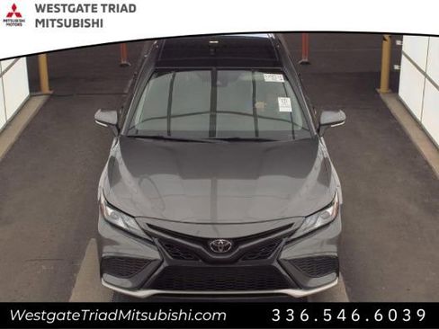 Used 2021 Toyota Camry XSE FWD image 3
