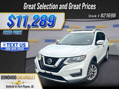 Used 2017 Nissan Rogue SV FWD image 1