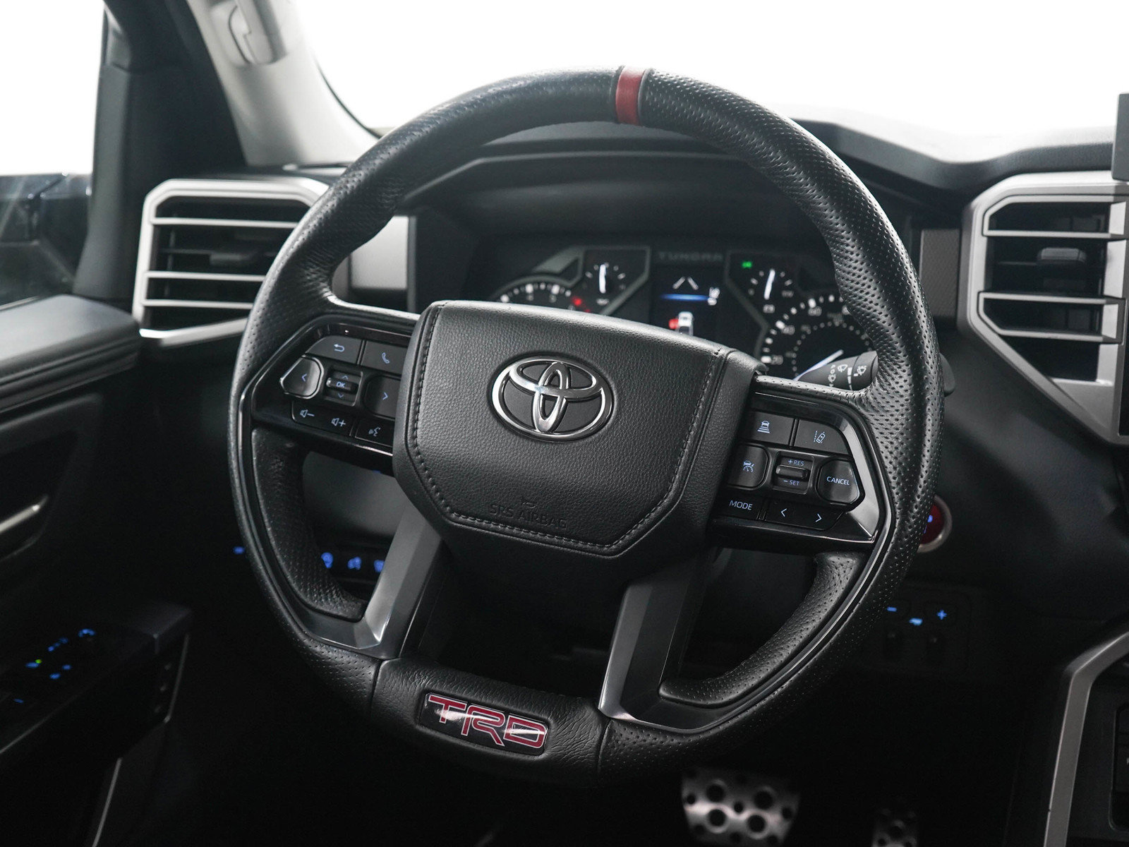 Used 2023 Toyota Tundra Limited AWD/4WD image 18