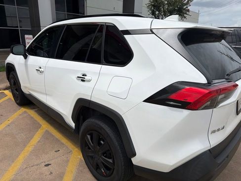 Certified 2021 Toyota RAV4 LE FWD image 2