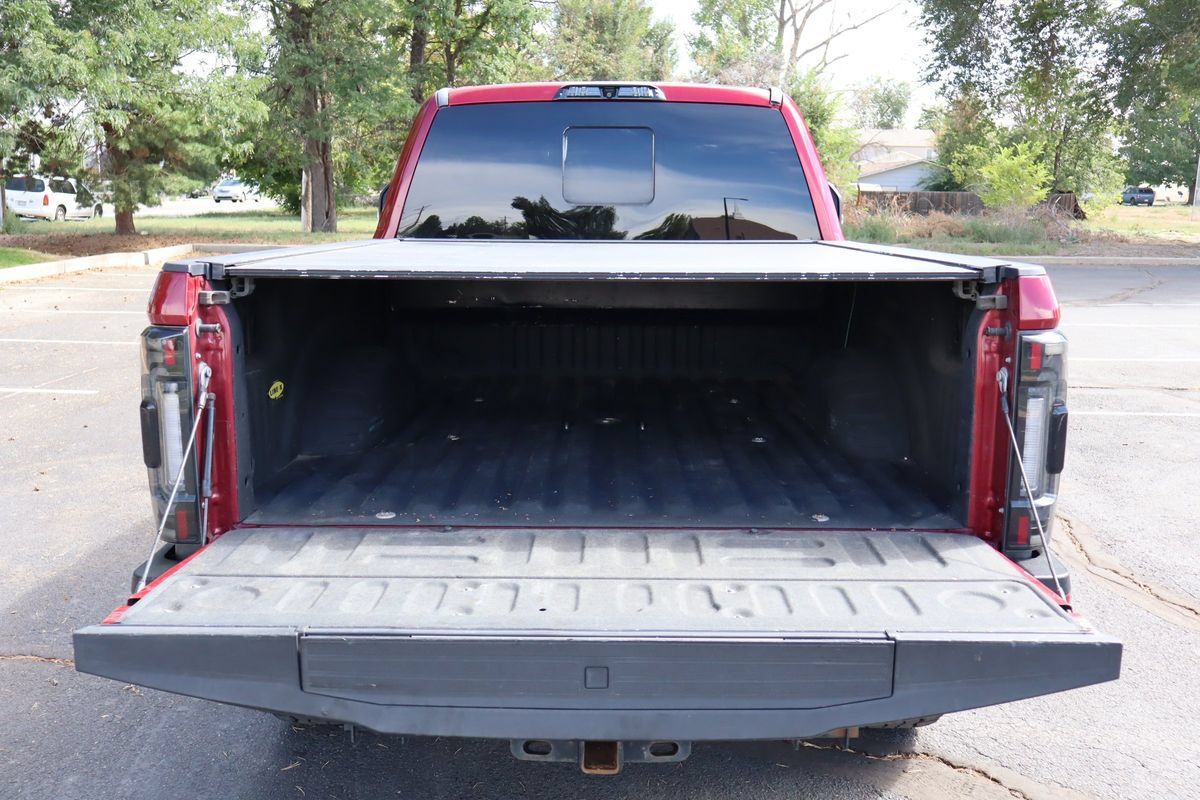 Used 2017 Ford F250 Platinum w/ Platinum Ultimate Package AWD/4WD image 14