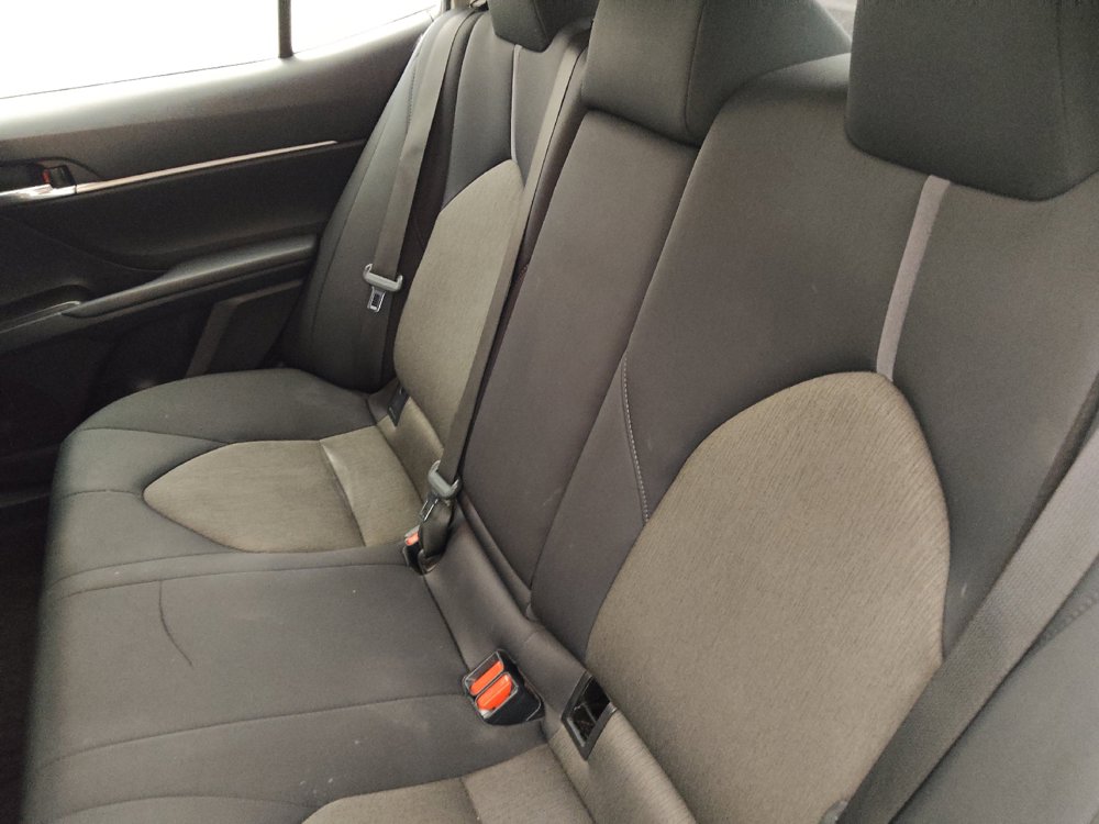 Used 2022 Toyota Camry LE FWD image 17