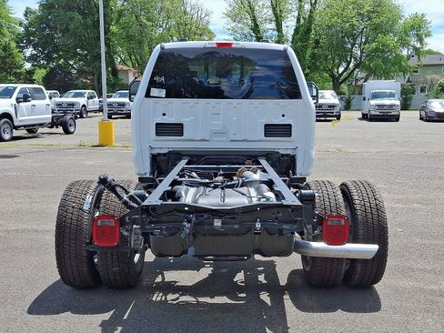 New 2025 Ford F350 XL w/ XL Chrome Package image 6